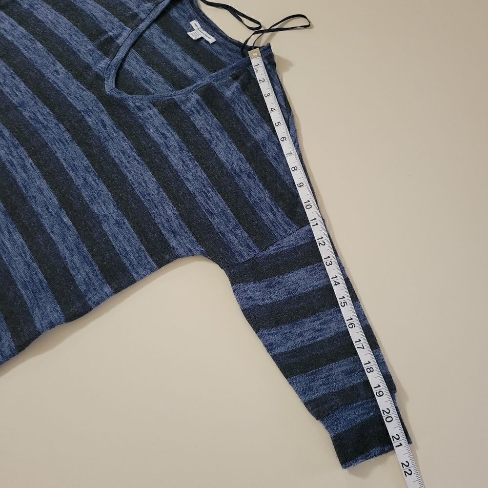 American Eagle Outfitters Women's Stripe V-neck Navy and Black Dolman Sweater - Picture 8 of 14